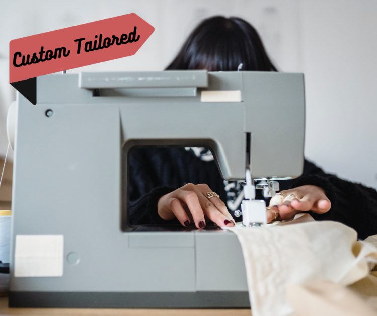 Custom Tailor adalah tukang jahit yang membuat pakaian secara khusus sesuai dengan keinginan klien. Mereka membuat pakaian yang ukuran, bentuk, dan preferensi sesuai keinginan pemakai, menciptakan hasil akhir yang sesuai dengan keinginan dan harapan klien.