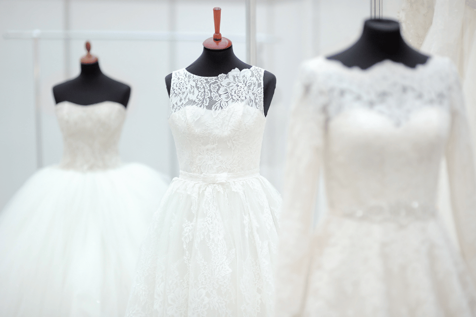 Contoh Baju Pengantin atau Gaun Pengantin yang bisa dibuat di Rumah Jahit Rhieta